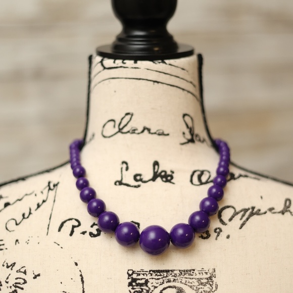 Bead necklace and earrings PURPLE! - Picture 7 of 7